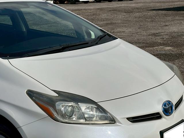 プリウス Ｓ　社外ナビ（ＡＭ／ＦＭ／ＣＤ／ＤＶＤ／フルセグＴＶ／ＡＵＸ／Ｂｌｕｅｔｏｏｔｈ）バックカメラ　盗難防止システム　キーレス　電動格納ミラー　ＨＩＤ　オートライト　オートエアコン（13枚目）