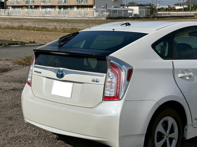 プリウス Ｓ　社外ナビ（ＡＭ／ＦＭ／ＣＤ／ＤＶＤ／フルセグＴＶ／ＡＵＸ／Ｂｌｕｅｔｏｏｔｈ）バックカメラ　盗難防止システム　キーレス　電動格納ミラー　ＨＩＤ　オートライト　オートエアコン（27枚目）