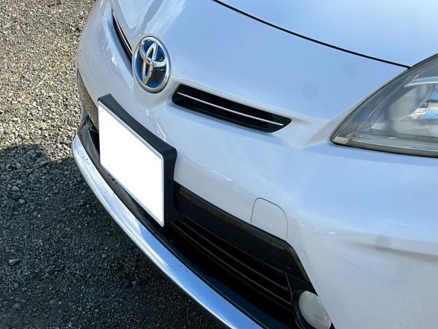 プリウス Ｓ　社外ナビ（ＡＭ／ＦＭ／ＣＤ／ＤＶＤ／フルセグＴＶ／ＡＵＸ／Ｂｌｕｅｔｏｏｔｈ）バックカメラ　盗難防止システム　キーレス　電動格納ミラー　ＨＩＤ　オートライト　オートエアコン（34枚目）