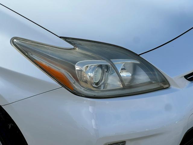 プリウス Ｓ　社外ナビ（ＡＭ／ＦＭ／ＣＤ／ＤＶＤ／フルセグＴＶ／ＡＵＸ／Ｂｌｕｅｔｏｏｔｈ）バックカメラ　盗難防止システム　キーレス　電動格納ミラー　ＨＩＤ　オートライト　オートエアコン（41枚目）