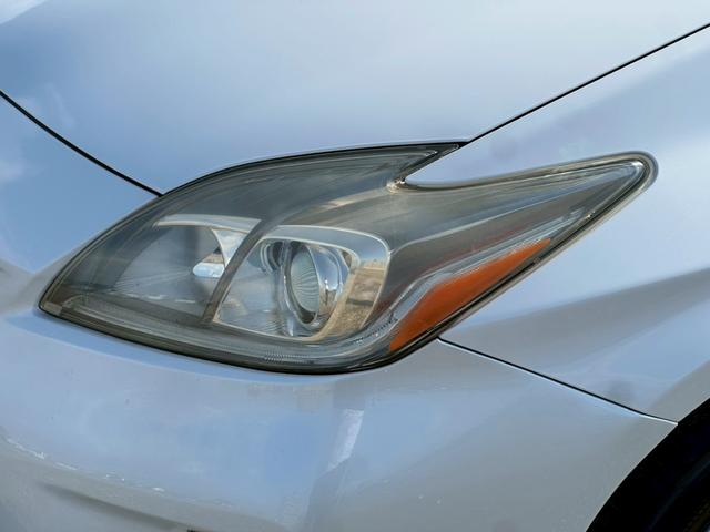 プリウス Ｓ　社外ナビ（ＡＭ／ＦＭ／ＣＤ／ＤＶＤ／フルセグＴＶ／ＡＵＸ／Ｂｌｕｅｔｏｏｔｈ）バックカメラ　盗難防止システム　キーレス　電動格納ミラー　ＨＩＤ　オートライト　オートエアコン（42枚目）