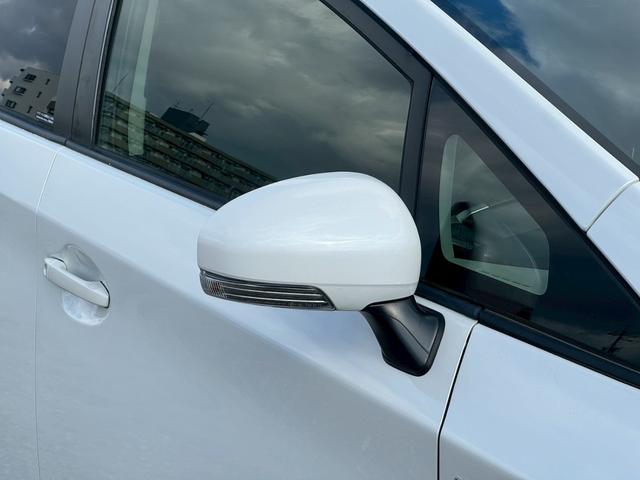 プリウス S 純正ナビ(AM/FM/CD/DVD/フルセグTV(走行時視聴可能)/Bluetooth/HDMI対応/USB/ipod再生対応)純正15インチAW バックカメラ ETC 盗難防止システム オートライト(20枚目)