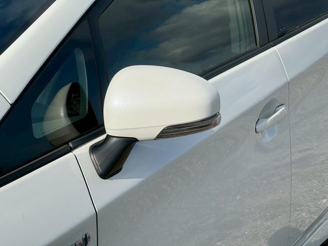 プリウス S 純正ナビ(AM/FM/CD/DVD/フルセグTV(走行時視聴可能)/Bluetooth/HDMI対応/USB/ipod再生対応)純正15インチAW バックカメラ ETC 盗難防止システム オートライト(26枚目)