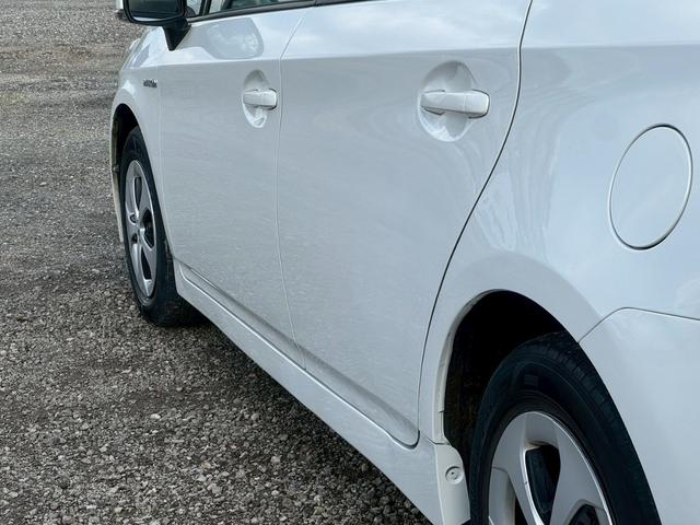 プリウス S 純正ナビ(AM/FM/CD/DVD/フルセグTV(走行時視聴可能)/Bluetooth/HDMI対応/USB/ipod再生対応)純正15インチAW バックカメラ ETC 盗難防止システム オートライト(37枚目)