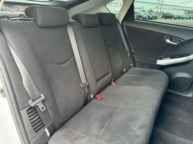 プリウス S 純正ナビ(AM/FM/CD/DVD/フルセグTV(走行時視聴可能)/Bluetooth/HDMI対応/USB/ipod再生対応)純正15インチAW バックカメラ ETC 盗難防止システム オートライト(61枚目)