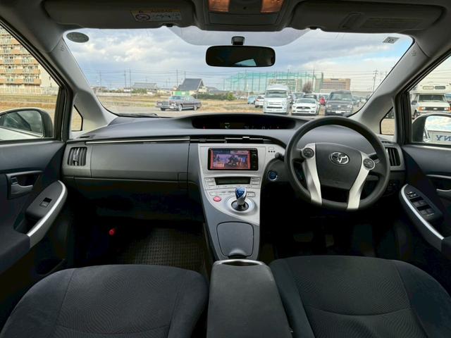 プリウス S 純正ナビ(AM/FM/CD/DVD/フルセグTV(走行時視聴可能)/Bluetooth/HDMI対応/USB/ipod再生対応)純正15インチAW バックカメラ ETC 盗難防止システム オートライト(62枚目)