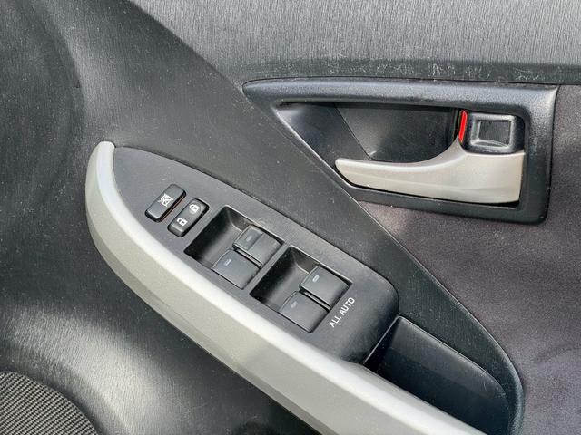 プリウス S 純正ナビ(AM/FM/CD/DVD/フルセグTV(走行時視聴可能)/Bluetooth/HDMI対応/USB/ipod再生対応)純正15インチAW バックカメラ ETC 盗難防止システム オートライト(65枚目)