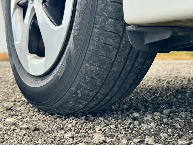 プリウス S 純正ナビ(AM/FM/CD/DVD/フルセグTV(走行時視聴可能)/Bluetooth/HDMI対応/USB/ipod再生対応)純正15インチAW バックカメラ ETC 盗難防止システム オートライト(74枚目)