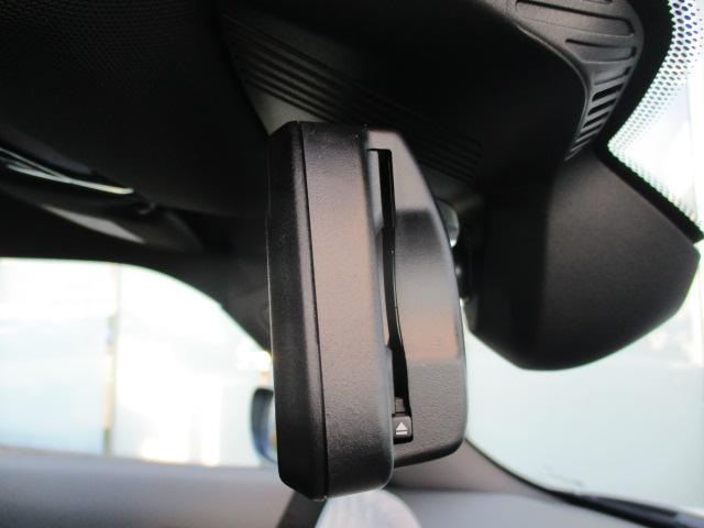 MINI クーパーS フェイバリット・トリム 18AW ACC 全方位カメラ HUDデモカー禁煙 フェイバードトリム アダプティブLEDヘッドライト シートヒーター ステアリングヒーター アップルカープレイ ワイヤレスチャージ(24枚目)