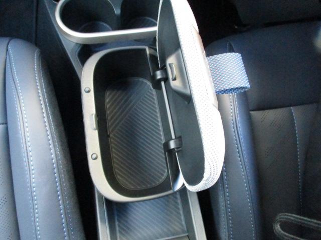 MINI クーパーS フェイバリット・トリム 18AW ACC 全方位カメラ HUDデモカー禁煙 フェイバードトリム アダプティブLEDヘッドライト シートヒーター ステアリングヒーター アップルカープレイ ワイヤレスチャージ(31枚目)