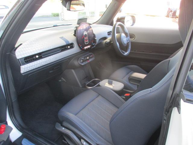 MINI クーパーS フェイバリット・トリム 18AW ACC 全方位カメラ HUDデモカー禁煙 フェイバードトリム アダプティブLEDヘッドライト シートヒーター ステアリングヒーター アップルカープレイ ワイヤレスチャージ(34枚目)