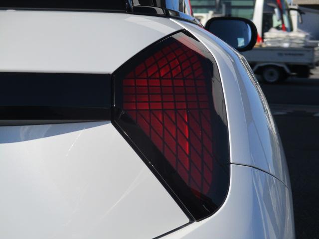 MINI クーパーE クラシック・トリム 17AW ACC全方位カメラ HUD デモカー禁煙 クラッシックトリム アダプティブLEDヘッドライト オートハイビーム シートヒーター ステアリングヒーター アップルカープレイ ワイヤレスチャージ(7枚目)