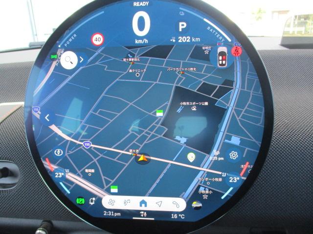 MINI クーパーE クラシック・トリム 17AW ACC全方位カメラ HUD デモカー禁煙 クラッシックトリム アダプティブLEDヘッドライト オートハイビーム シートヒーター ステアリングヒーター アップルカープレイ ワイヤレスチャージ(17枚目)