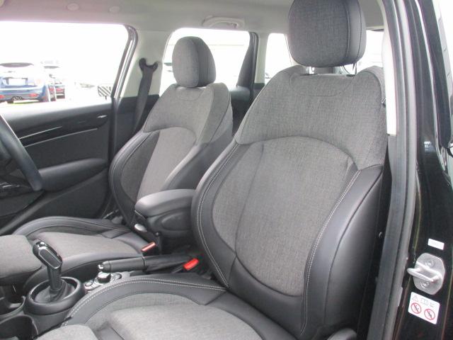 MINI クーパーD クラシック・トリム 16AW ACCシートヒーターRカメラ1オナ禁煙 LEDヘッドライト アップルカープレイ(33枚目)