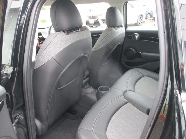 MINI クーパーD クラシック・トリム 16AW ACCシートヒーターRカメラ1オナ禁煙 LEDヘッドライト アップルカープレイ(35枚目)