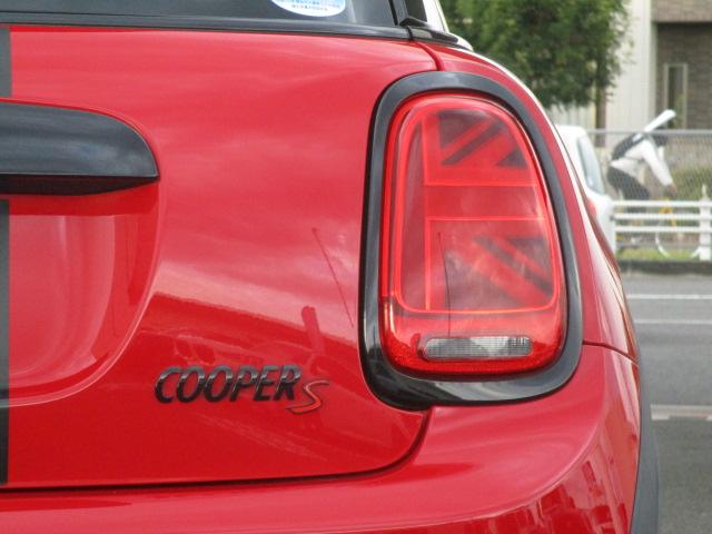 ＭＩＮＩ クーパーＳ　１７ＡＷ　ＬＥＤヘッドライトＲカメラ１オナ禁煙　ＡＣＣ　オートライト（7枚目）