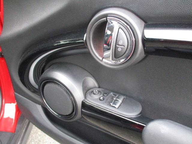 ＭＩＮＩ クーパーＳ　１７ＡＷ　ＬＥＤヘッドライトＲカメラ１オナ禁煙　ＡＣＣ　オートライト（29枚目）