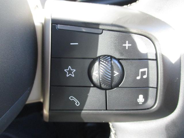 ＭＩＮＩ クーパーＳ　コンバーチブル　フェイバリット・トリム　１８ＡＷ　ＡＣＣ　全方位カメラ　ＨＵＤデモカー禁煙　アダプティブＬＥＤヘッドライト　オートハイビーム　シート・ステアリングヒーター　電動シート　フェイバードトリム（16枚目）