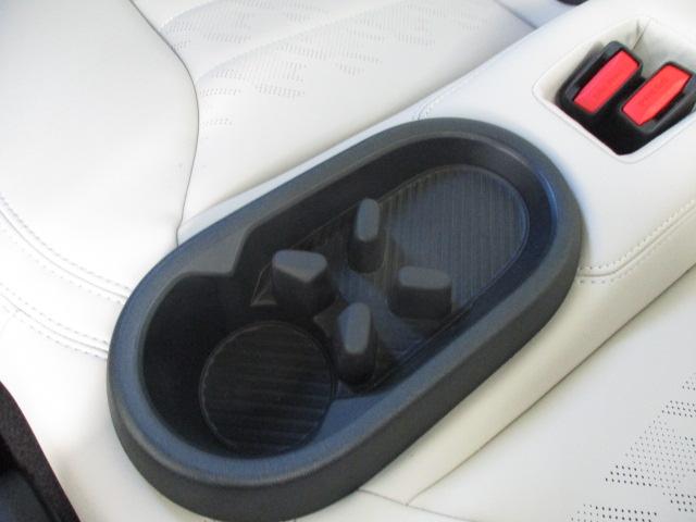 ＭＩＮＩ クーパーＳ　コンバーチブル　フェイバリット・トリム　１８ＡＷ　ＡＣＣ　全方位カメラ　ＨＵＤデモカー禁煙　アダプティブＬＥＤヘッドライト　オートハイビーム　シート・ステアリングヒーター　電動シート　フェイバードトリム（39枚目）