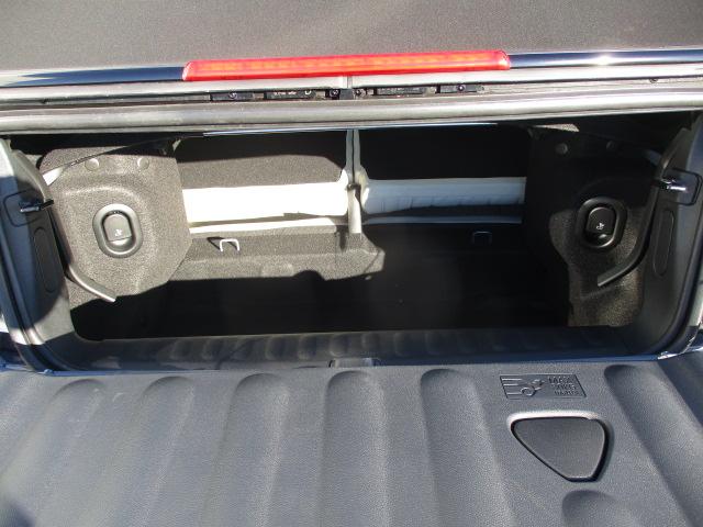 ＭＩＮＩ クーパーＳ　コンバーチブル　フェイバリット・トリム　１８ＡＷ　ＡＣＣ　全方位カメラ　ＨＵＤデモカー禁煙　アダプティブＬＥＤヘッドライト　オートハイビーム　シート・ステアリングヒーター　電動シート　フェイバードトリム（41枚目）