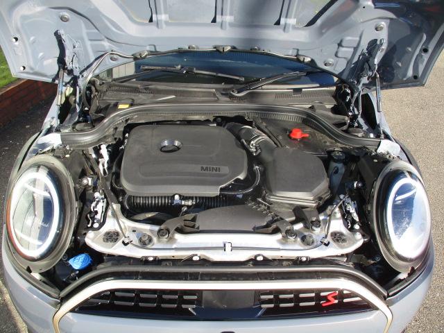 ＭＩＮＩ クーパーＳ　コンバーチブル　フェイバリット・トリム　１８ＡＷ　ＡＣＣ　全方位カメラ　ＨＵＤデモカー禁煙　アダプティブＬＥＤヘッドライト　オートハイビーム　シート・ステアリングヒーター　電動シート　フェイバードトリム（42枚目）