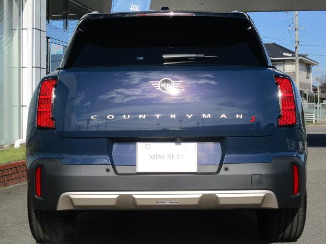 ＭＩＮＩ カントリーマンＳオール４　フェイバリット・トリム　１９ＡＷ　ＡＣＣ　全方位カメラＨＵＤデモカー禁煙　アダプティブＬＥＤヘッドライト　オートハイビーム　シート・ステアリングヒーター　ハーマンカードンスピーカー　フェイバードトリム　アップルカープレイ（10枚目）