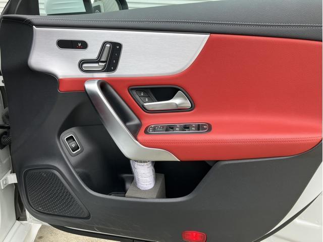 ＣＬＡクラス シューティングブレーク ＣＬＡ２００ｄ　シューティングブレーク　ＡＭＧライン　ＡＭＧラインパッケージ　アドバンスドパッケージ　レザーエクスクルーシブパッケージ　パノラミックスライディングルーフ　メモリ付きパワーシート　シートヒーター　認定中古車保証２年（25枚目）