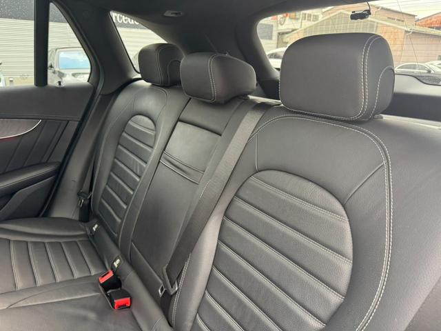 ＧＬＣ ＧＬＣ２２０ｄ　４マチック　ＡＭＧライン　認定中古車保証２年　本革シート　シートヒーター　メモリー付き電動シート　パノラミックスライディングルーフ（7枚目）