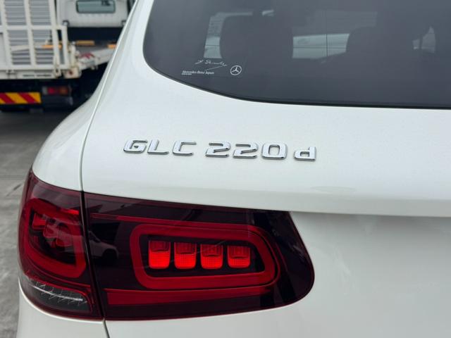 ＧＬＣ ＧＬＣ２２０ｄ　４マチック　ＡＭＧライン　認定中古車保証２年　本革シート　シートヒーター　メモリー付き電動シート　パノラミックスライディングルーフ（8枚目）