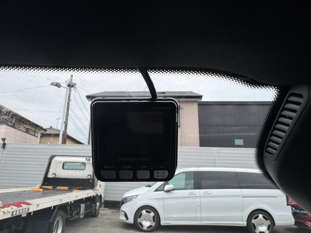 ＧＬＣ ＧＬＣ２２０ｄ　４マチック　ＡＭＧライン　認定中古車保証２年　本革シート　シートヒーター　メモリー付き電動シート　パノラミックスライディングルーフ（9枚目）
