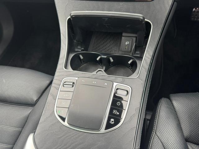 ＧＬＣ ＧＬＣ２２０ｄ　４マチック　ＡＭＧライン　認定中古車保証２年　本革シート　シートヒーター　メモリー付き電動シート　パノラミックスライディングルーフ（16枚目）