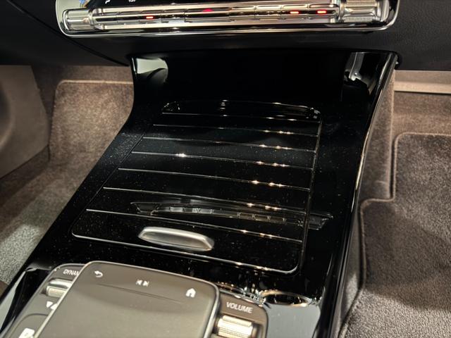 Aクラスセダン A180 スタイルセダン AMGライン ワンオーナー 弊社ユーザー様お下取り車 メモリ付きパワーシート シートヒーター 純正ドラレコ TV ETC ワイヤレスチャージング 認定中古車保証2年(28枚目)