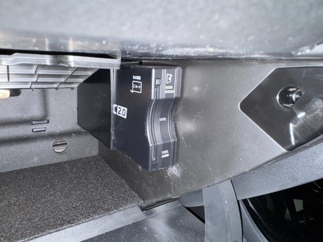 Aクラスセダン A180 スタイルセダン AMGライン ワンオーナー 弊社ユーザー様お下取り車 メモリ付きパワーシート シートヒーター 純正ドラレコ TV ETC ワイヤレスチャージング 認定中古車保証2年(45枚目)