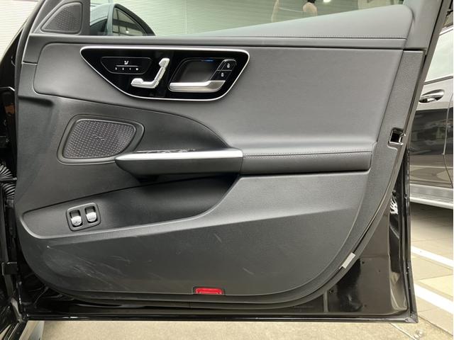 Cクラス C350eスポーツ 正規認定中古車 認定中古車保証2年付 新車保証継承 パノラミックスライディングルーフ 禁煙車 黒半革電動シート パーキングアシスト 360°カメラ LEDヘッドライト 純正ドライブレコーダー(19枚目)