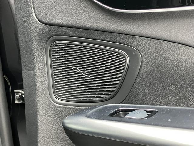 Cクラス C350eスポーツ 正規認定中古車 認定中古車保証2年付 新車保証継承 パノラミックスライディングルーフ 禁煙車 黒半革電動シート パーキングアシスト 360°カメラ LEDヘッドライト 純正ドライブレコーダー(33枚目)