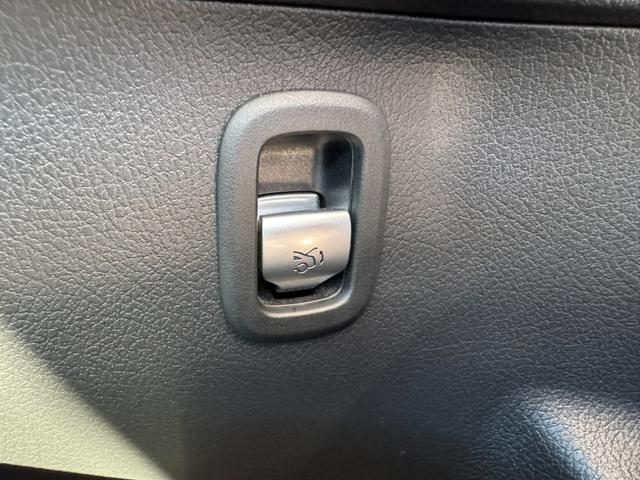 Cクラス C220dアバンギャルド AMGラインパッケージ 正規認定中古車 認定中古車保証2年 AMGラインパッケージ ベーシックパッケージ パノラミックスライディングルーフ 360°カメラ レザーエクスクルーシブパッケージ 禁煙車 LED オプションカラー(23枚目)