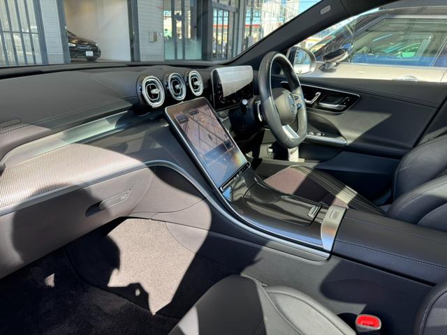 Cクラス C220dアバンギャルド AMGラインパッケージ 正規認定中古車 認定中古車保証2年 AMGラインパッケージ ベーシックパッケージ パノラミックスライディングルーフ 360°カメラ レザーエクスクルーシブパッケージ 禁煙車 LED オプションカラー(34枚目)