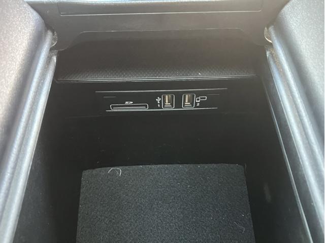 Ｇクラス Ｇ３５０ｄ　ＡＭＧライン　ラグジュアリーパッケージ　アダプティブダンピングシステム　ブルメスターサラウンドサウンドシステム　シートヒーター　シートベンチレーター　認定中古車保証２年　サンルーフ（34枚目）