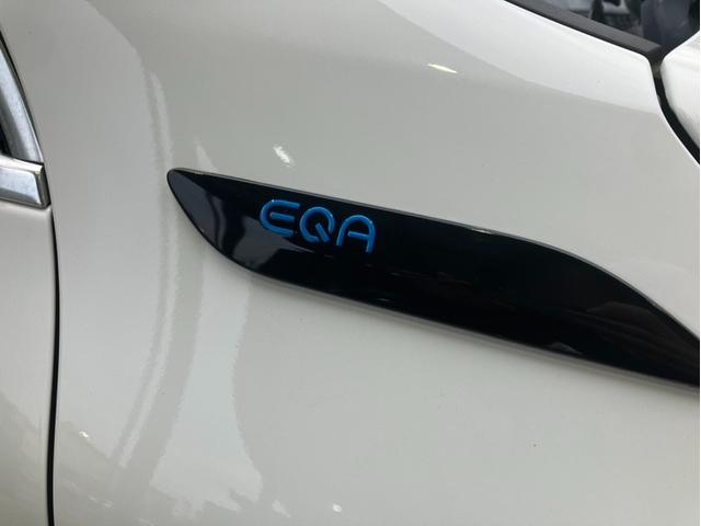 EQA EQA250 AMGラインパッケージ 弊社ユーザー様買取車 パノラミックスライディングルーフ AMGレザーEX メモリ付きパワーシート 純正ドラレコ フットトランクオープナー EQケア継承 認定中古車(17枚目)