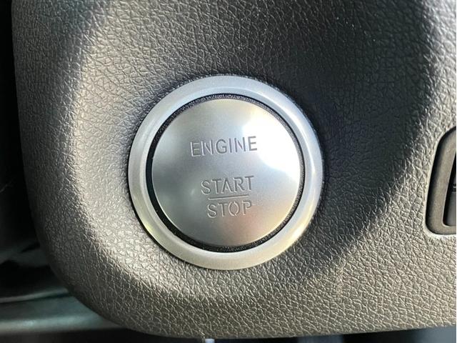 東名高速道路　静岡ＩＣ出口を右折していただき、直進約１ｋｍ左手に当店がございます。　広大な敷地には、認定中古車を多数展示しています。　ＭＢ東名静岡　ＴＥＬ：０５４−２０３−２００１