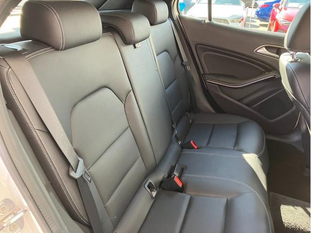 東名高速道路　静岡ＩＣ出口を右折していただき、直進約１ｋｍ左手に当店がございます。　広大な敷地には、認定中古車を多数展示しています。　ＭＢ東名静岡　ＴＥＬ：０５４−２０３−２００１