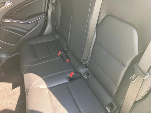 東名高速道路　静岡ＩＣ出口を右折していただき、直進約１ｋｍ左手に当店がございます。　広大な敷地には、認定中古車を多数展示しています。　ＭＢ東名静岡　ＴＥＬ：０５４−２０３−２００１