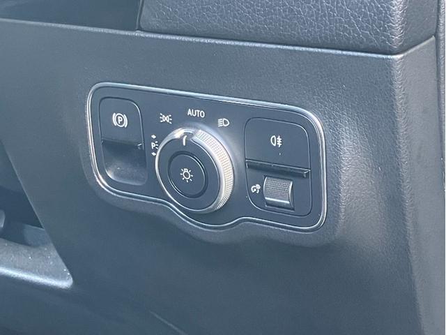 Bクラス B180 ナビゲーションP パノラミックスライディングルーフ レザーEX アドバンスドパッケージ 360度カメラシステム 弊社ユーザー様お下取り車 TV ETC 認定中古車保証2年(19枚目)