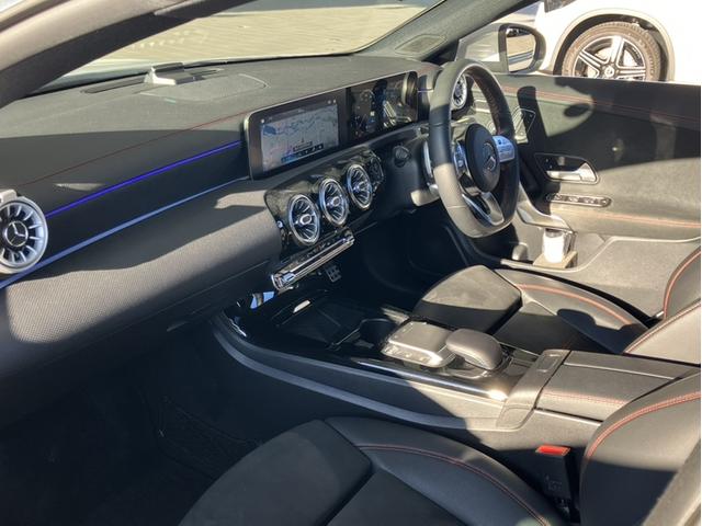 ＣＬＡクラス シューティングブレーク ＣＬＡ１８０　シューティングブレーク　ＡＭＧライン　認定中古車保証２年　電動テールゲート　メモリ付きパワーシート　シートヒーター　パノラミックスライディングルーフ　ＥＴＣ　ＬＥＤヘッドライト　弊社ユーザー様お下取り車両（15枚目）