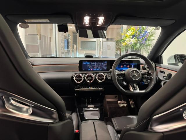 Ａクラス Ａ３５　４マチック　アドバンスドパッケージ　ＡＭＧパフォーマンスパッケージ　パノラミックスライディングルーフ　黒本革シート　ヘッドアップディスプレイ　ブルメスターサラウンドサウンドシステム　新車保証継承（46枚目）