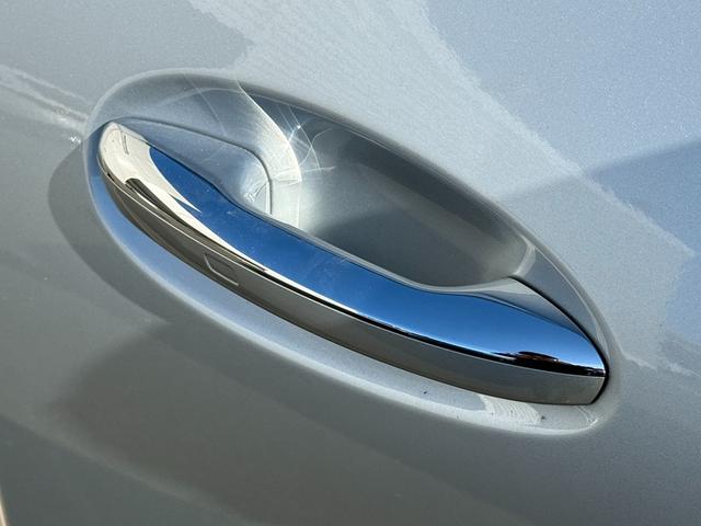 GLC GLC220d 4マチック ドライバーズパッケージ 正規認定中古車 認定中古車保証2年 禁煙車 AMGラインパッケージ パノラミックスライディングルーフ 360°カメラ シートヒーター 新車保証継承 メモリ付きパワーシート 弊社デモカーアップ LED(11枚目)