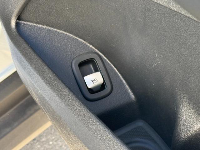 GLC GLC220d 4マチック ドライバーズパッケージ 正規認定中古車 認定中古車保証2年 禁煙車 AMGラインパッケージ パノラミックスライディングルーフ 360°カメラ シートヒーター 新車保証継承 メモリ付きパワーシート 弊社デモカーアップ LED(28枚目)