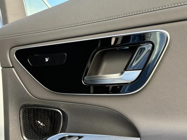 GLC GLC220d 4マチック ドライバーズパッケージ 正規認定中古車 認定中古車保証2年 禁煙車 AMGラインパッケージ パノラミックスライディングルーフ 360°カメラ シートヒーター 新車保証継承 メモリ付きパワーシート 弊社デモカーアップ LED(33枚目)