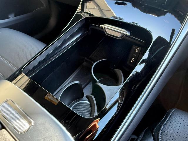 GLC GLC220d 4マチック ドライバーズパッケージ 正規認定中古車 認定中古車保証2年 禁煙車 AMGラインパッケージ パノラミックスライディングルーフ 360°カメラ シートヒーター 新車保証継承 メモリ付きパワーシート 弊社デモカーアップ LED(53枚目)