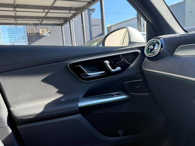 GLC GLC220d 4マチック ドライバーズパッケージ 正規認定中古車 認定中古車保証2年 禁煙車 AMGラインパッケージ パノラミックスライディングルーフ 360°カメラ シートヒーター 新車保証継承 メモリ付きパワーシート 弊社デモカーアップ LED(55枚目)